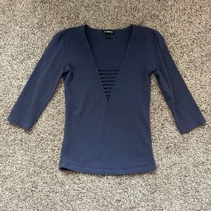 Express cutout quarter length sleeve top